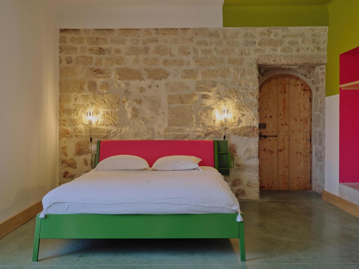 Bed and Breakfast Domaine La Ferme Hi Bride à Villelaure Extérieur photo